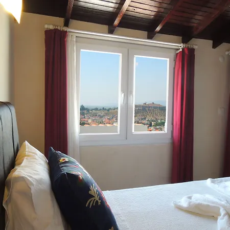 לינה וארוחת בוקר Dreams 4*