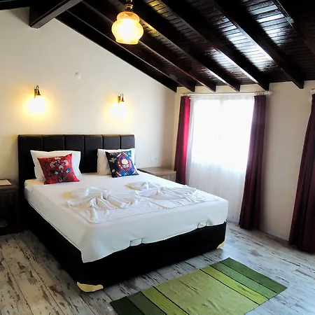 לינה וארוחת בוקר Dreams סלצ'וק